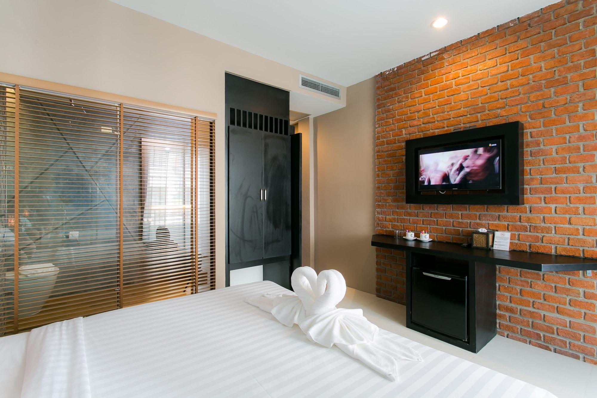 The House Patong Exterior foto