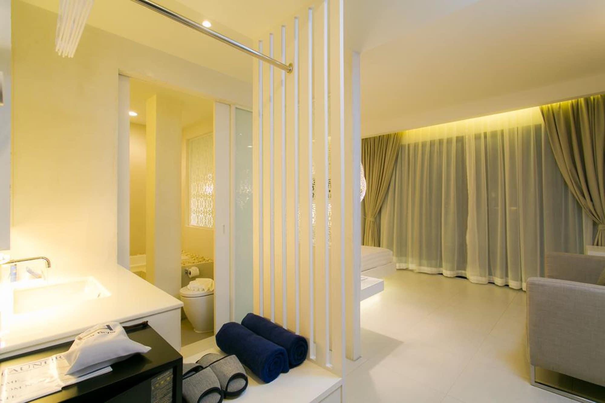 The House Patong Exterior foto