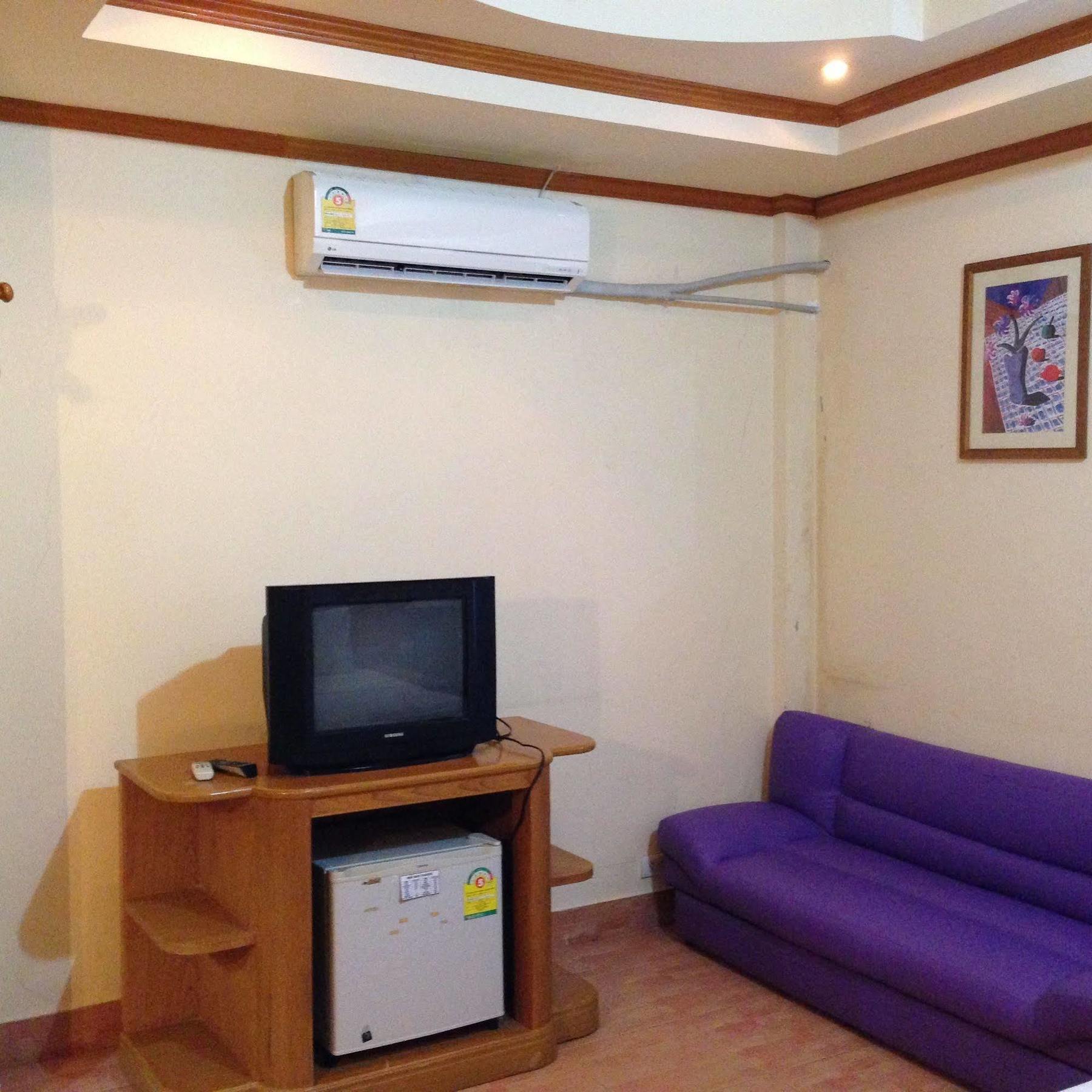 The House Patong Exterior foto