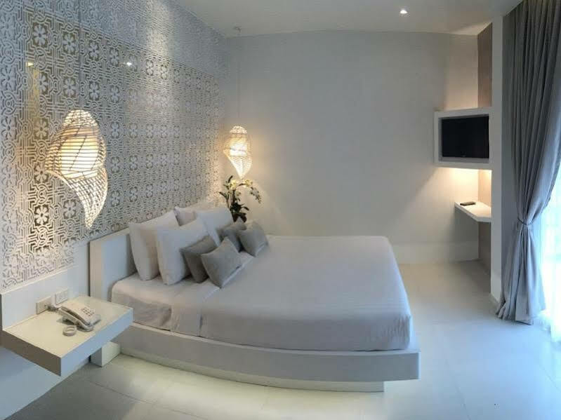 The House Patong Exterior foto